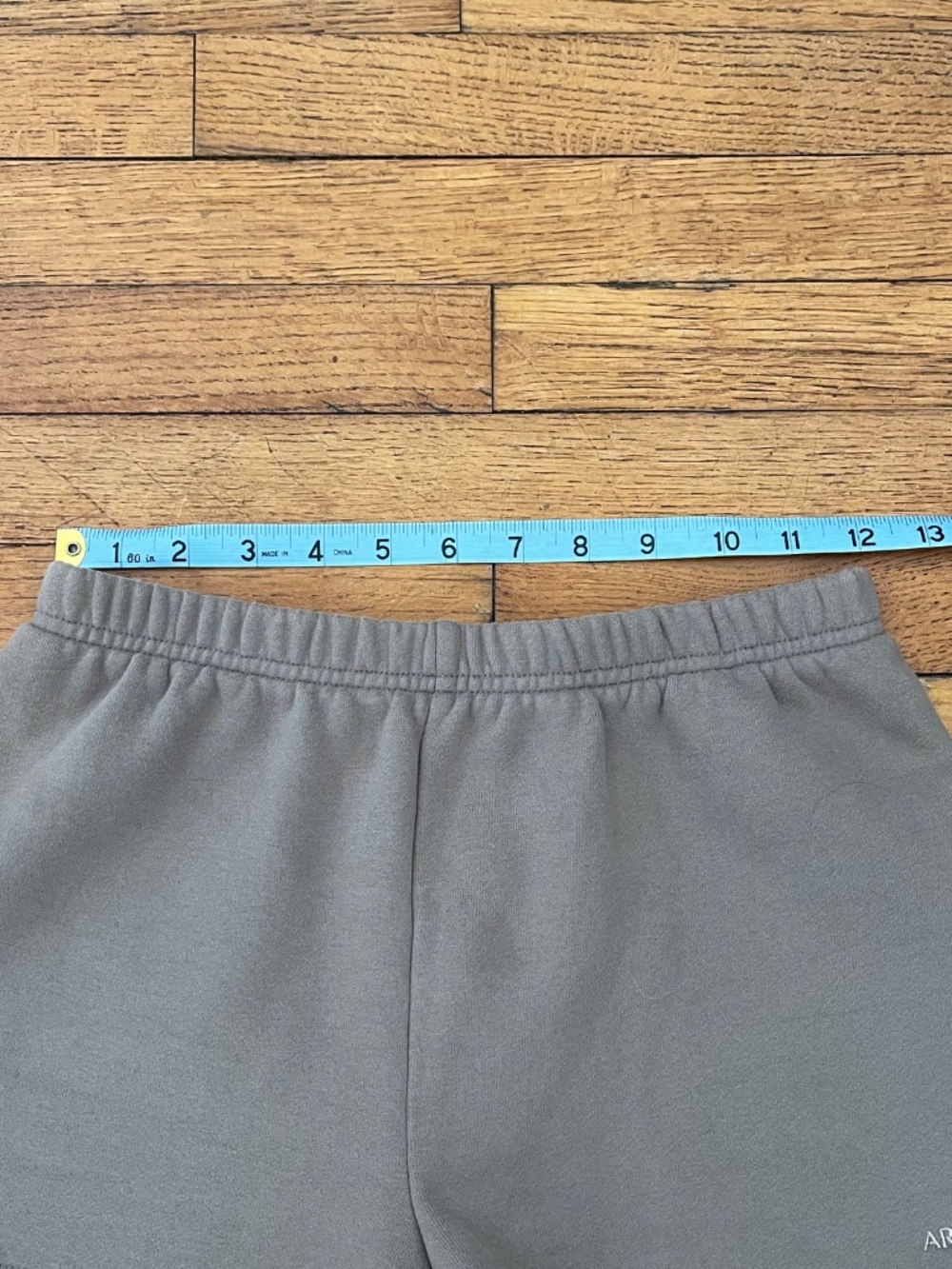 Aritzia Sweatfleece Cozy Fleece Shorts - Picture 5 of 9